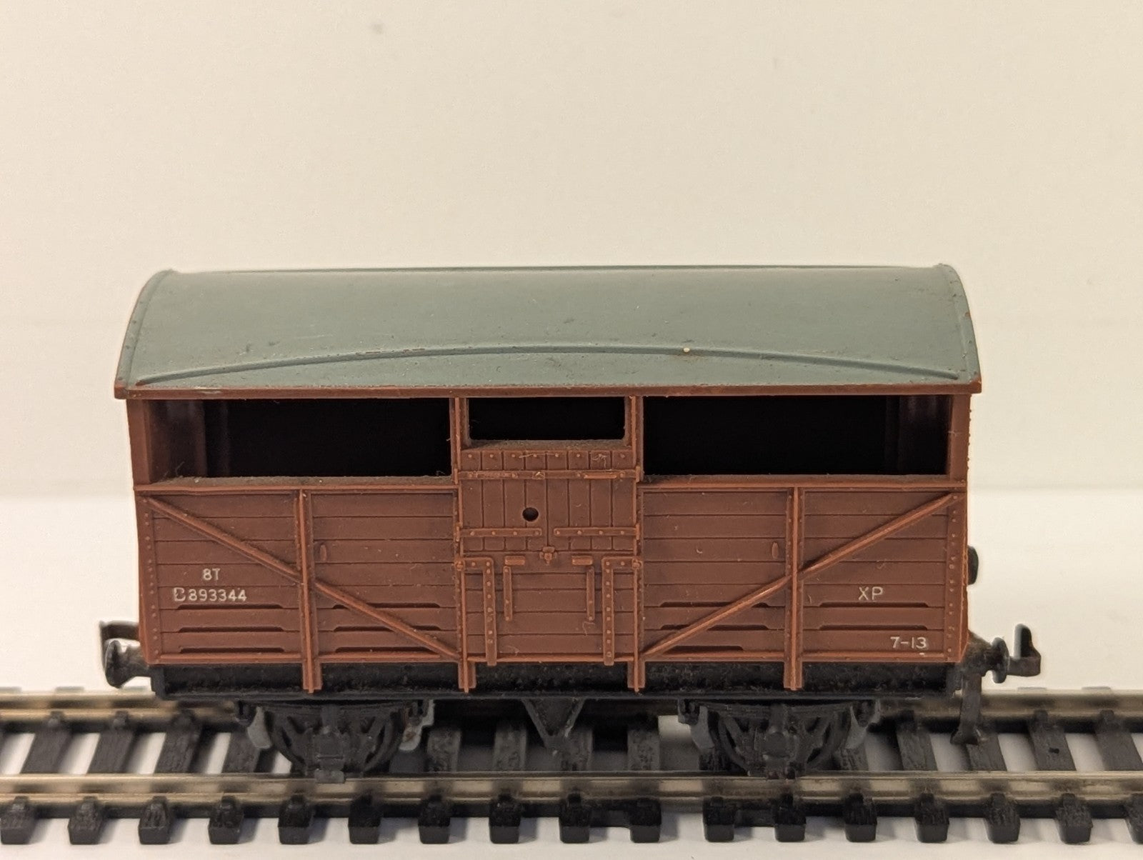 Hornby Dublo SD6 BR Bauxite 8T Cattle Truck B893344