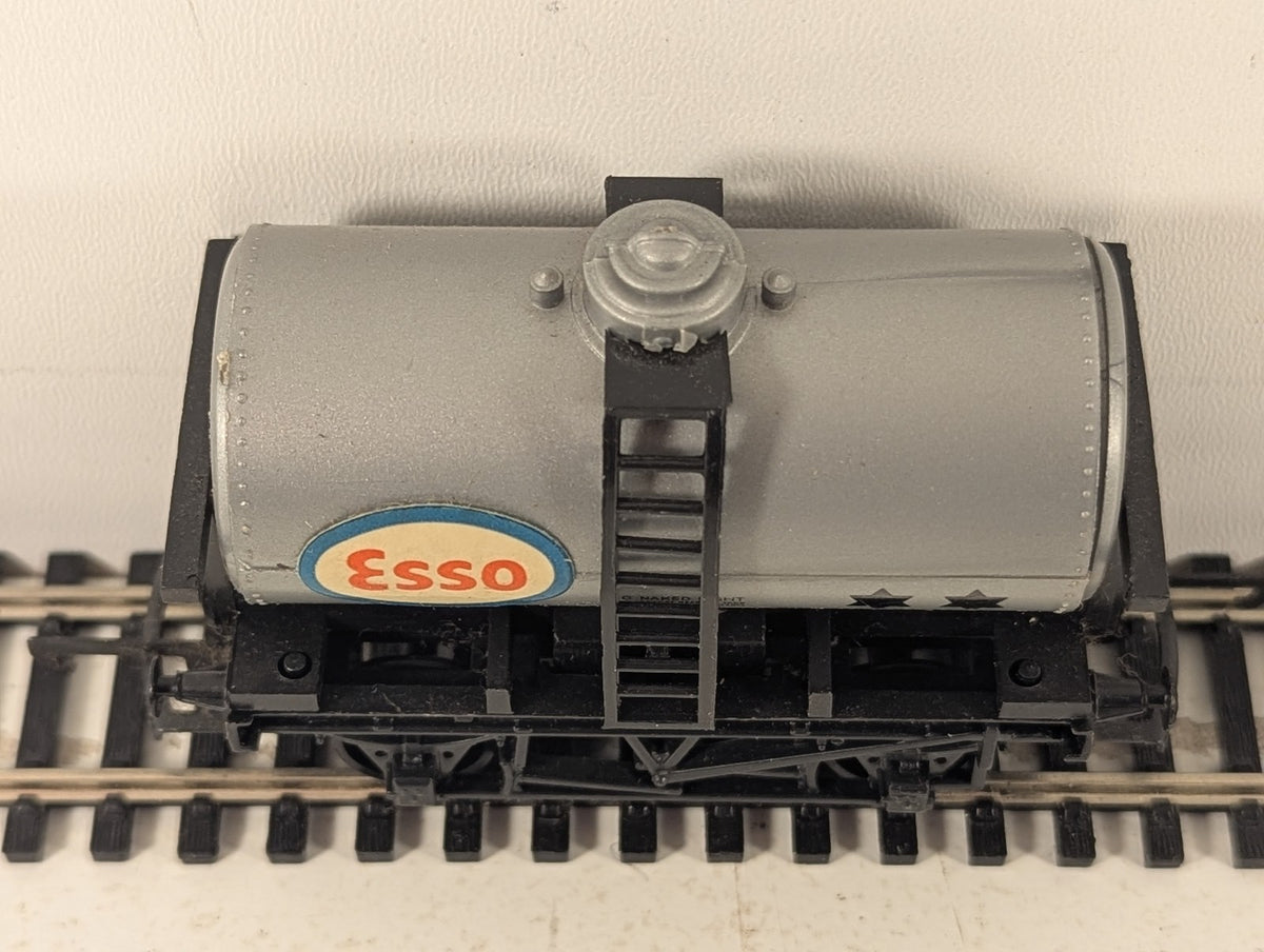 Hornby OO Gauge Esso 2-Star Tank Wagon Goods Wagon Esso Silver R127