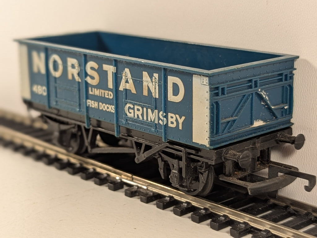 Hornby R093 OO Gauge Norstand Mineral Wagon - Boxed