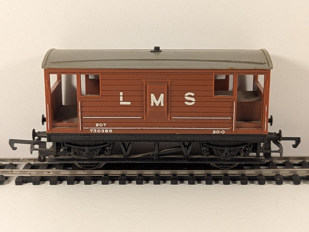 Hornby LMS 20-Ton Brake Van 730386 Brown OO Gauge