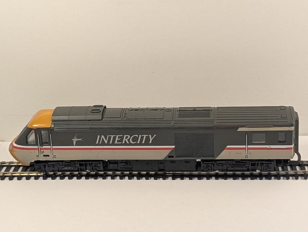 Hornby OO Gauge Class 43 HST InterCity "Swallow" Dummy Power Car