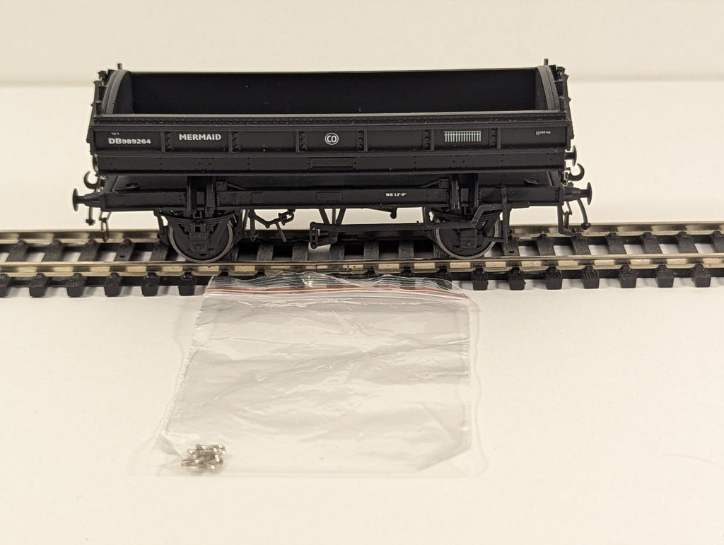 Flangeway ME-3 Mermaid ballast wagon in BR black DB989264