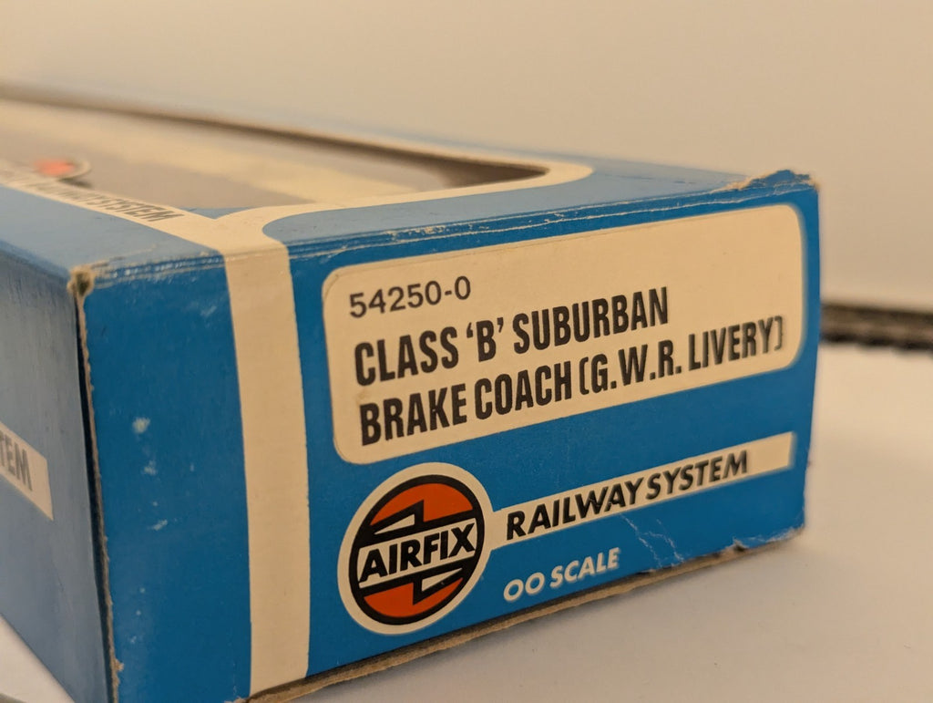 Airfix OO Gauge GWR Suburban B Set Coach Boxed