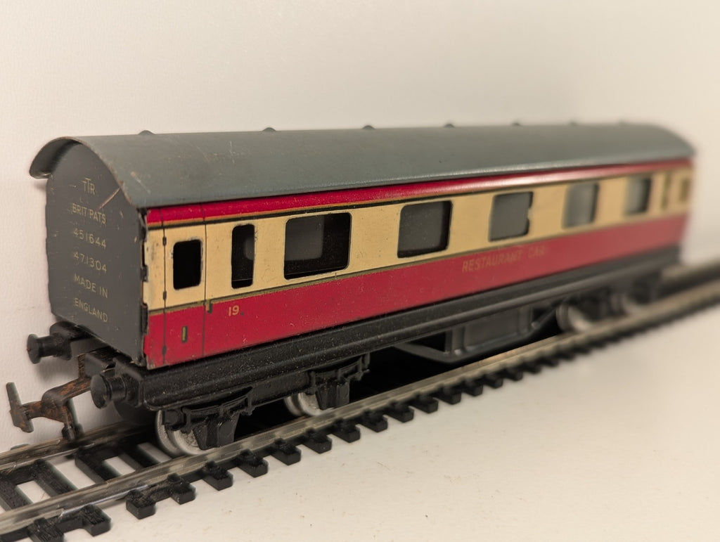 Trix Twin Railway OO Gauge Restaurant Car Red & Cream