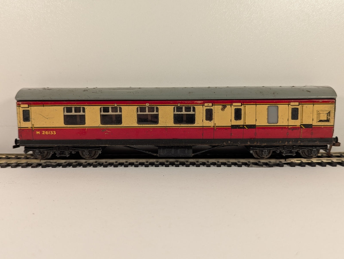 Hornby Dublo OO Gauge D12 BR Midland Region Brake Third Coach Passenger Coach