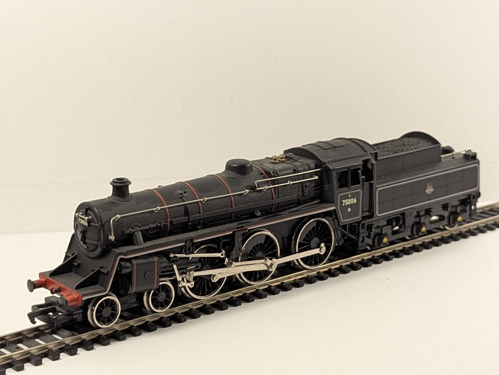 Mainline OO Gauge BR Standard Class 4MT Steam Locomotive 75006 BR Lined Black