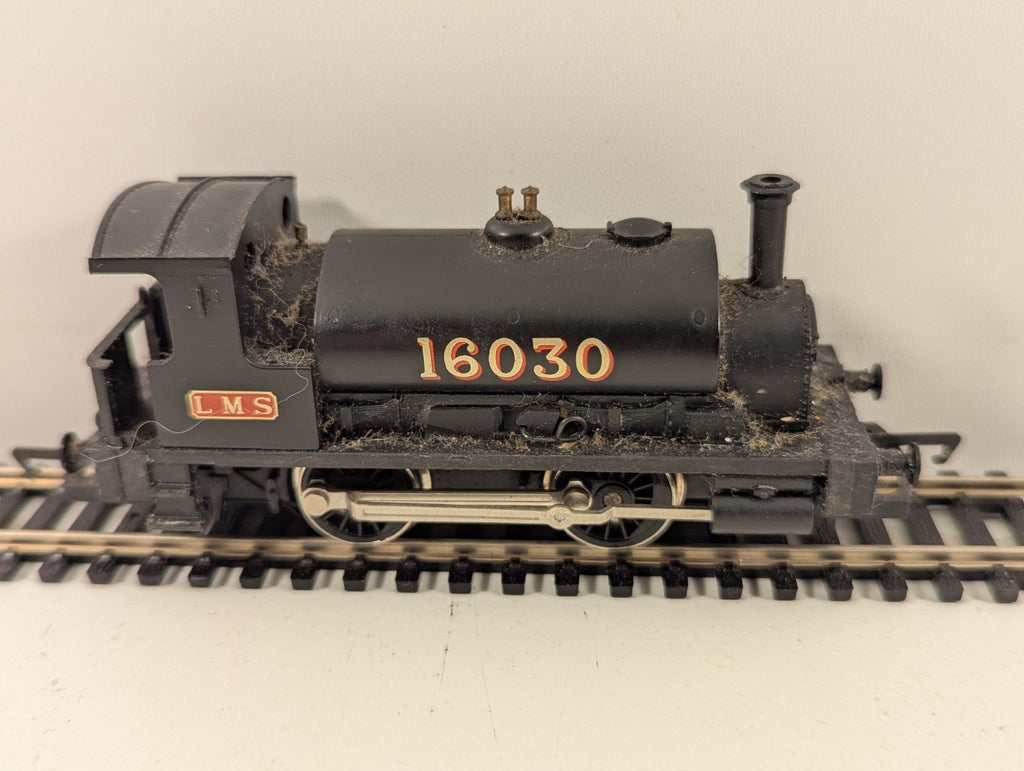 Hornby R337 LMS Class 0F ‘Pug’ 16030 0-4-0ST Tank Locomotive Needs Attention