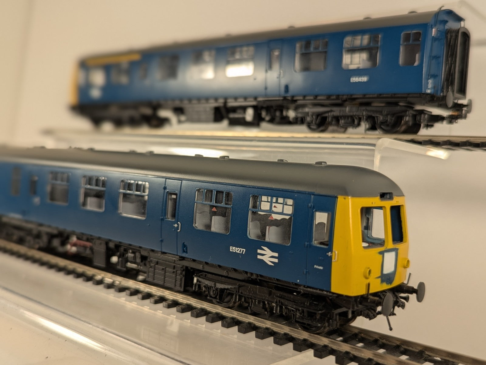 Bachmann Branchline 31-325DC BR Class 105 2-Car DMU DCC Ready OO Gauge - Boxed