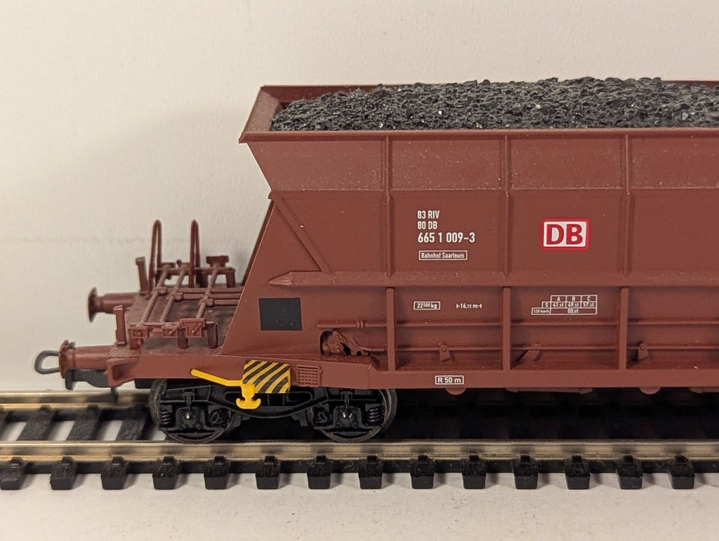 Electrotren HO Gauge DB Falns Hopper Wagon Goods Wagon 665 1 009-3 DB Brown