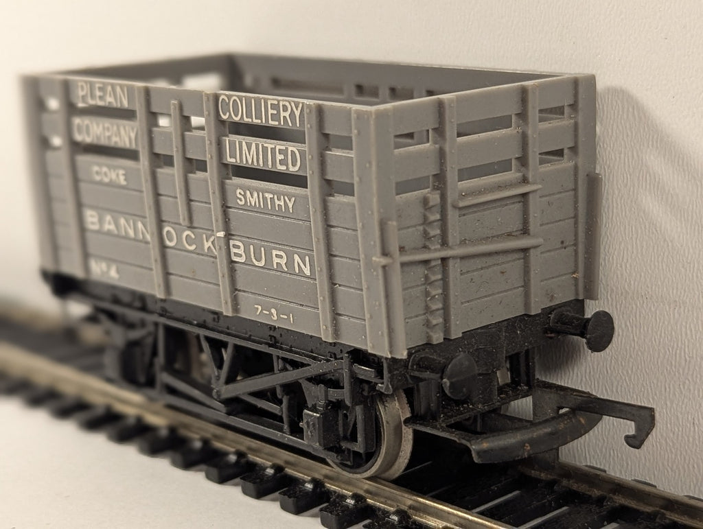 Hornby OO Gauge Plean Colliery Coke Wagon Goods Wagon 4 Plean Colliery Grey R105