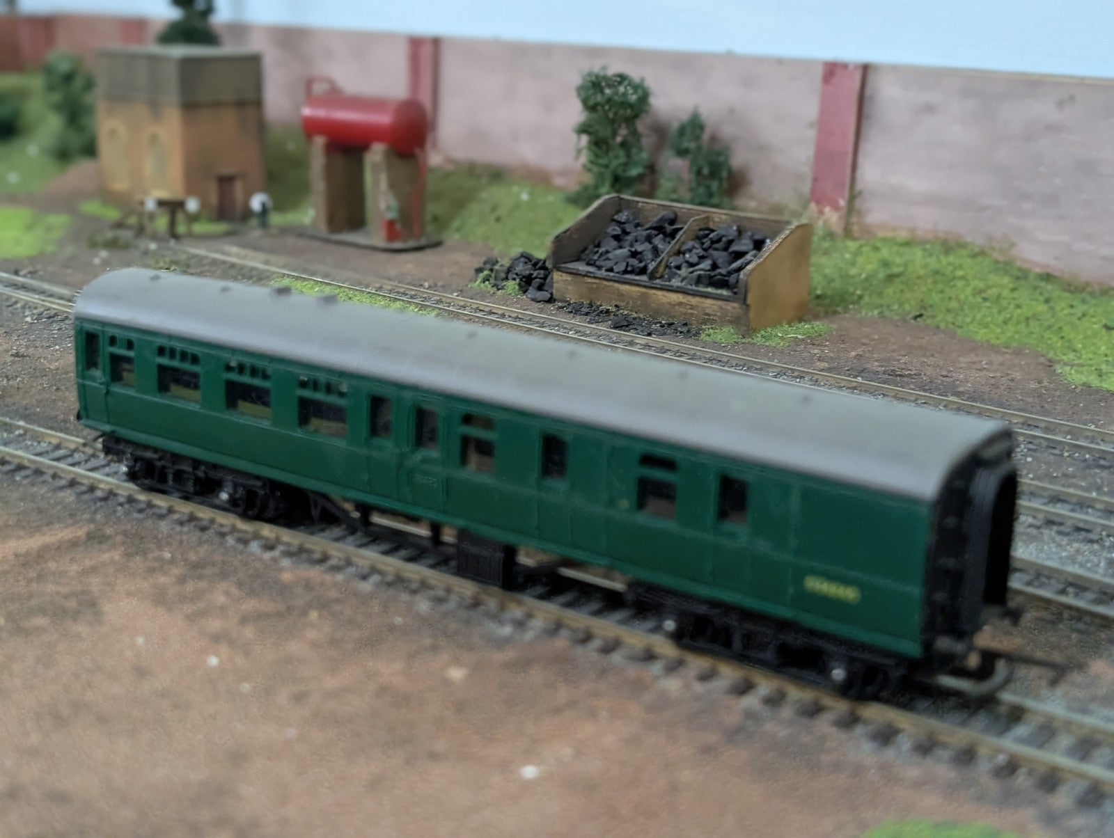 Tri-ang R220 S34245 Southern Region BR Main Line Brake 2nd Coach Green OO Gauge