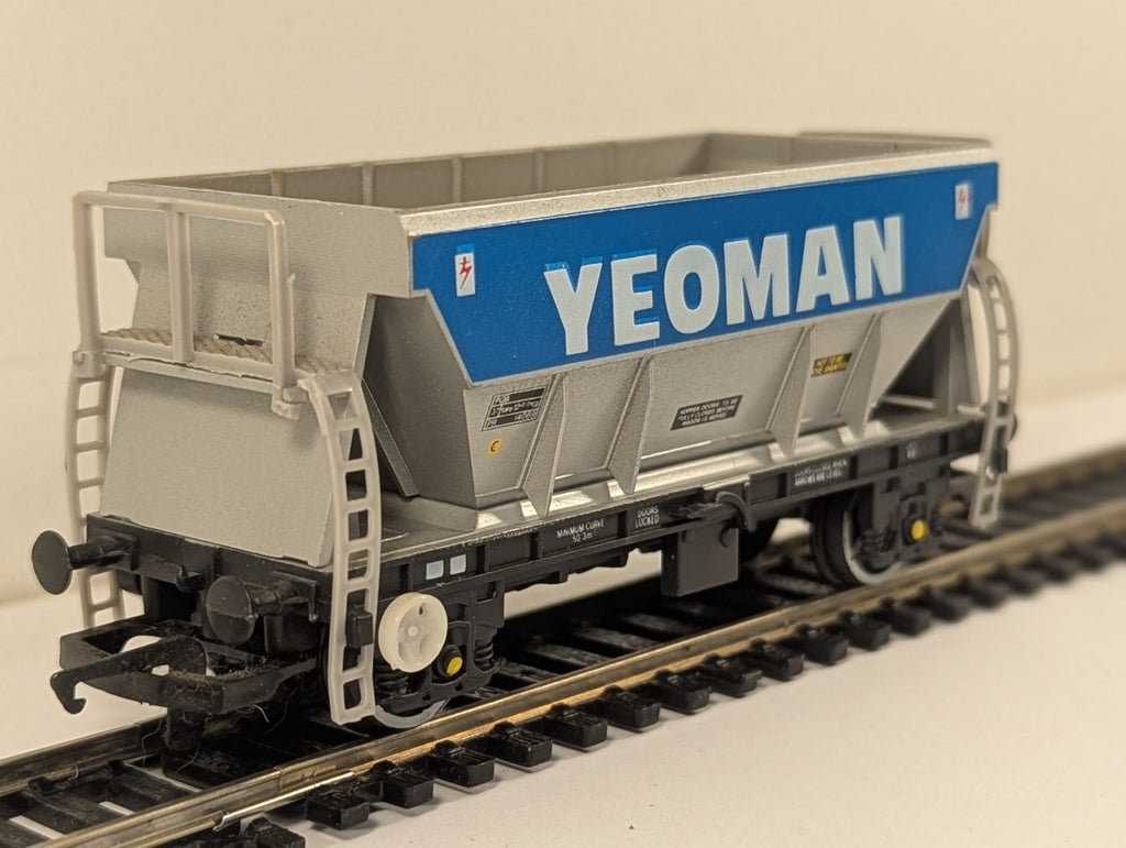 Hornby R213 PGA Hopper Wagon