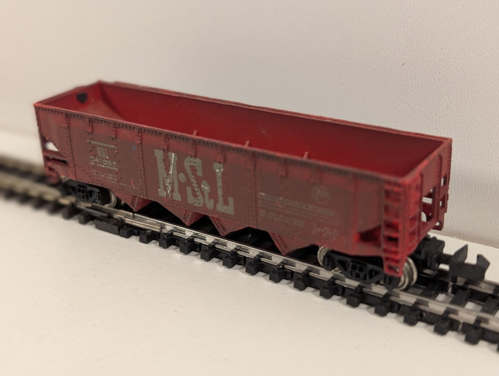 Bachmann Minneapolis & St. Louis (M.S.L.) 42' Quad Offset Hopper – N Scale