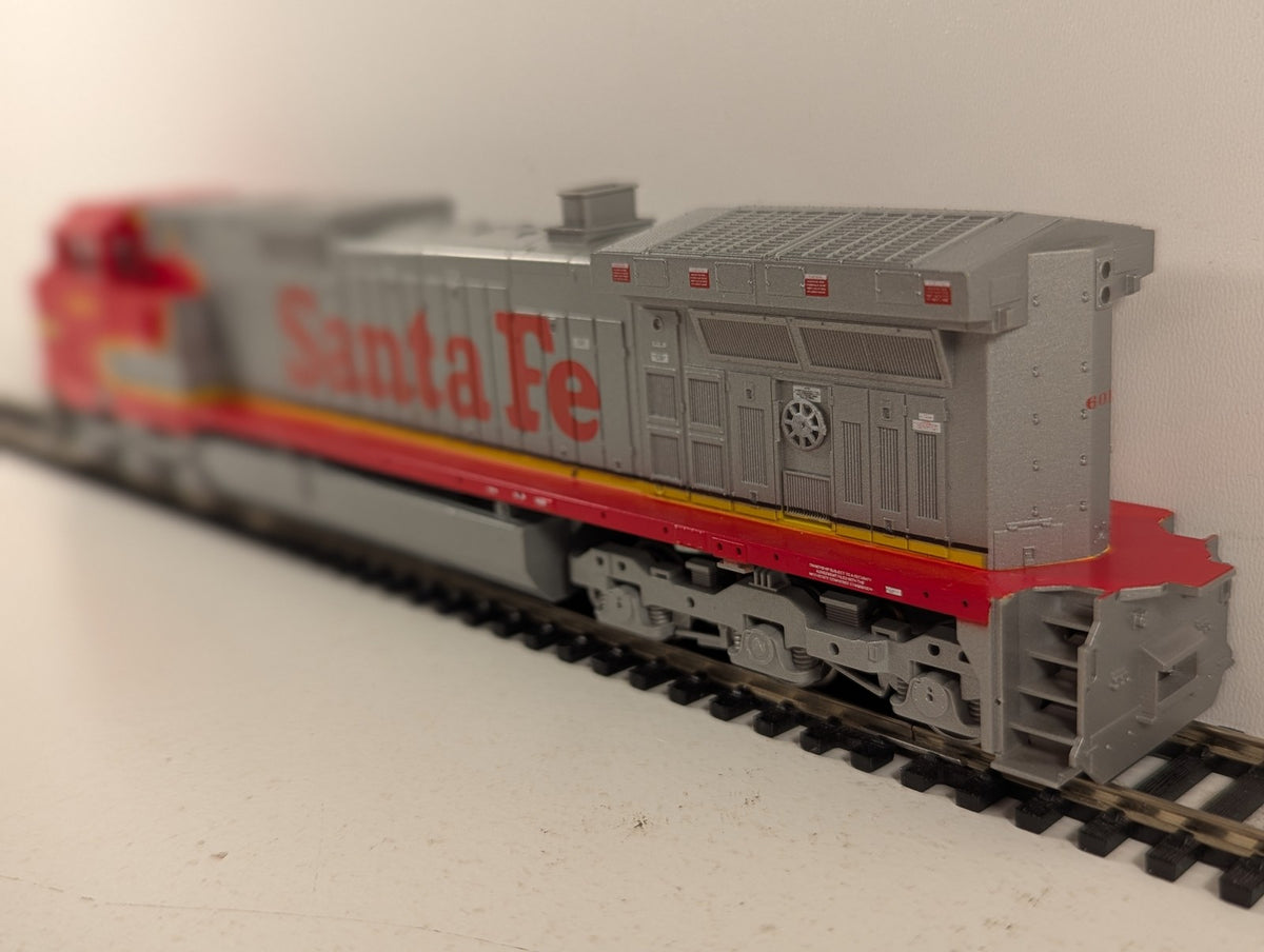 Athearn HO Gauge GE C44-9W Locomotive 601 Santa Fe Warbonnet 4902