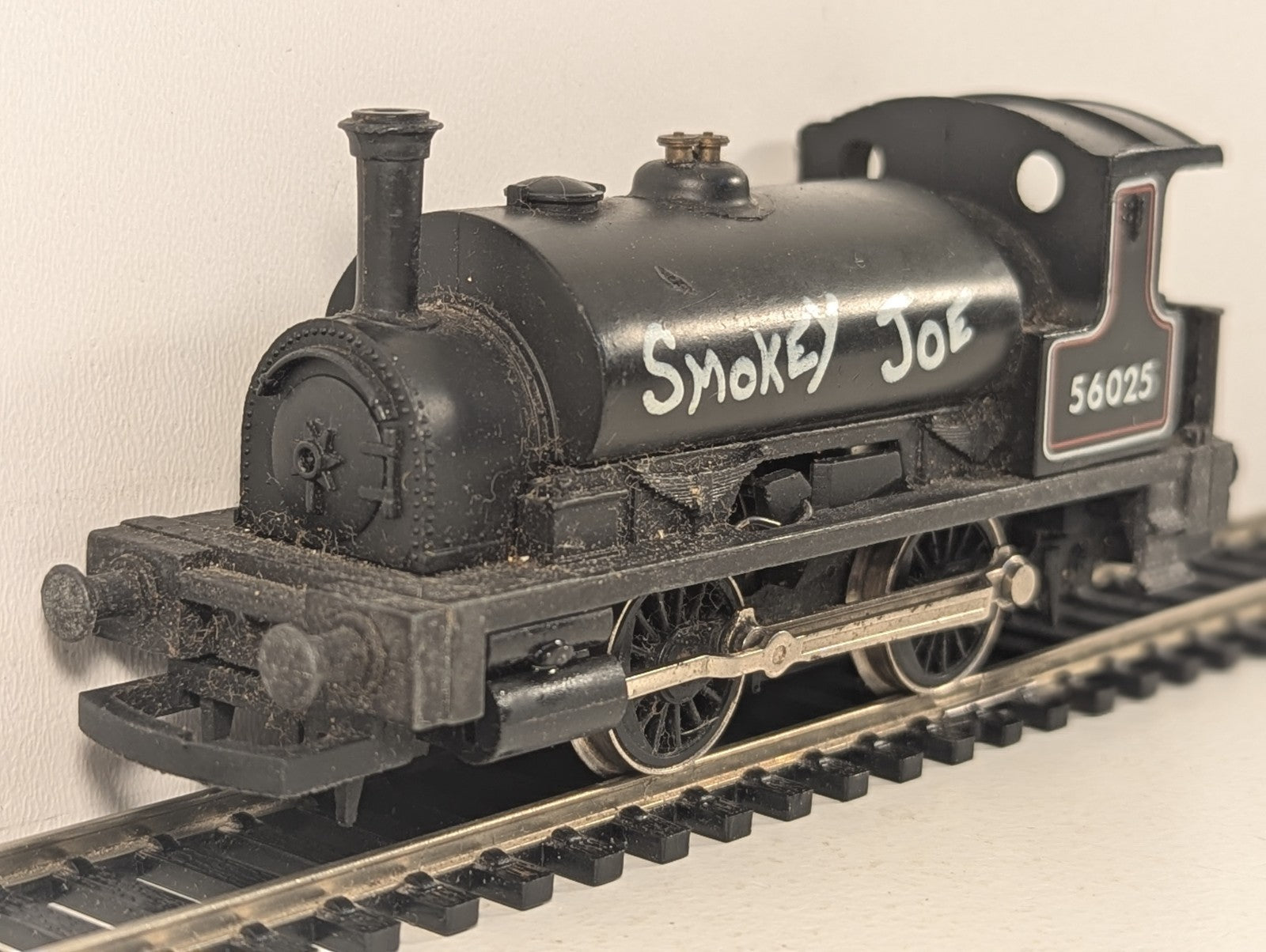 Hornby OO Gauge Class 0F Pug 'Smokey Joe' Locomotive 56025 BR Black