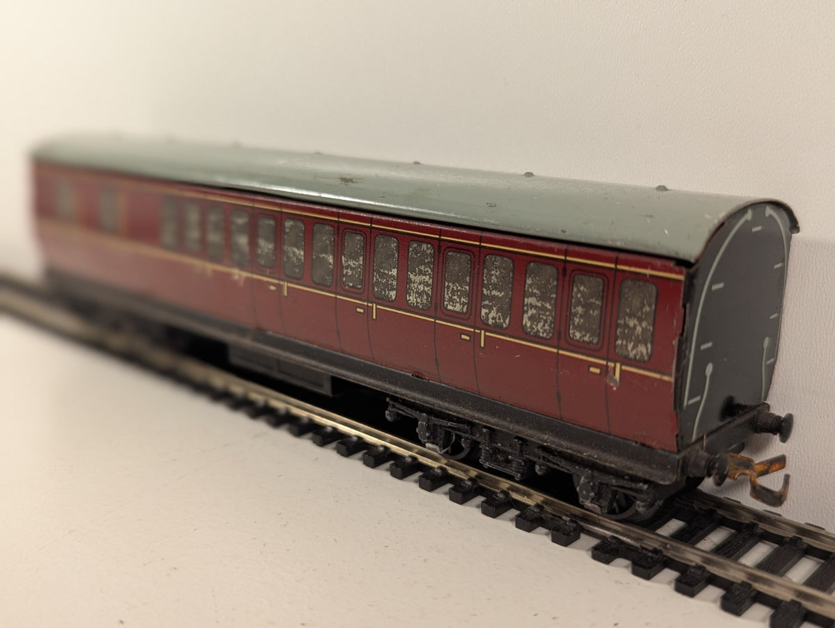 Hornby Dublo OO Gauge Tinplate BR Mk1 Suburban Brake Coach Maroon