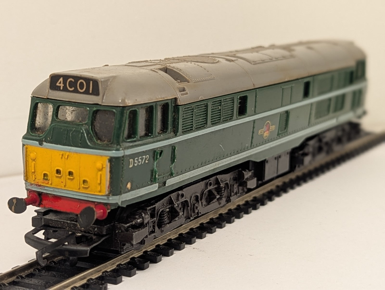 Tri-ang R357 Class 31 Diesel Locomotive BR Green OO Gauge - Spares/Repairs
