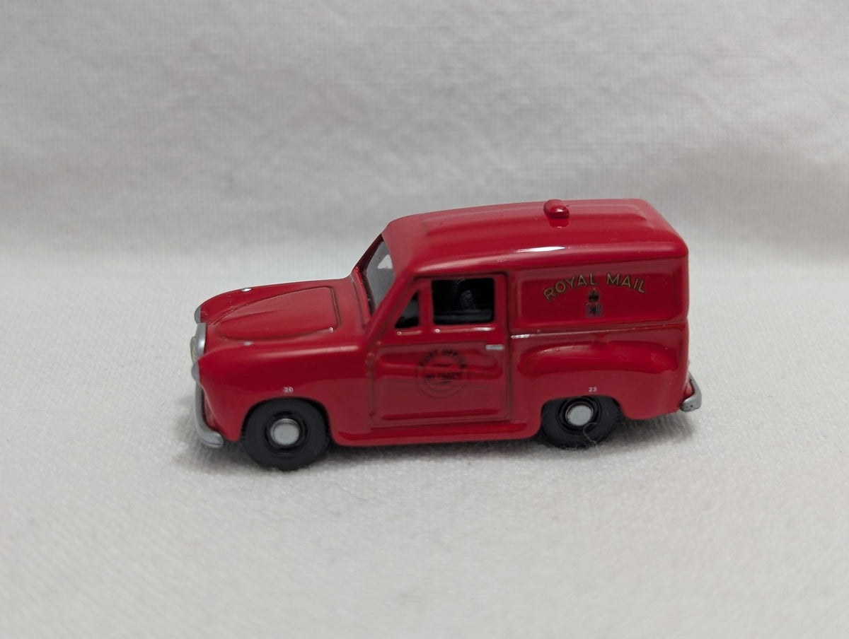 Classix 1:76 Scale / OO Gauge Austin A35 Van Die-cast Vehicle 940 EXU Royal Mail