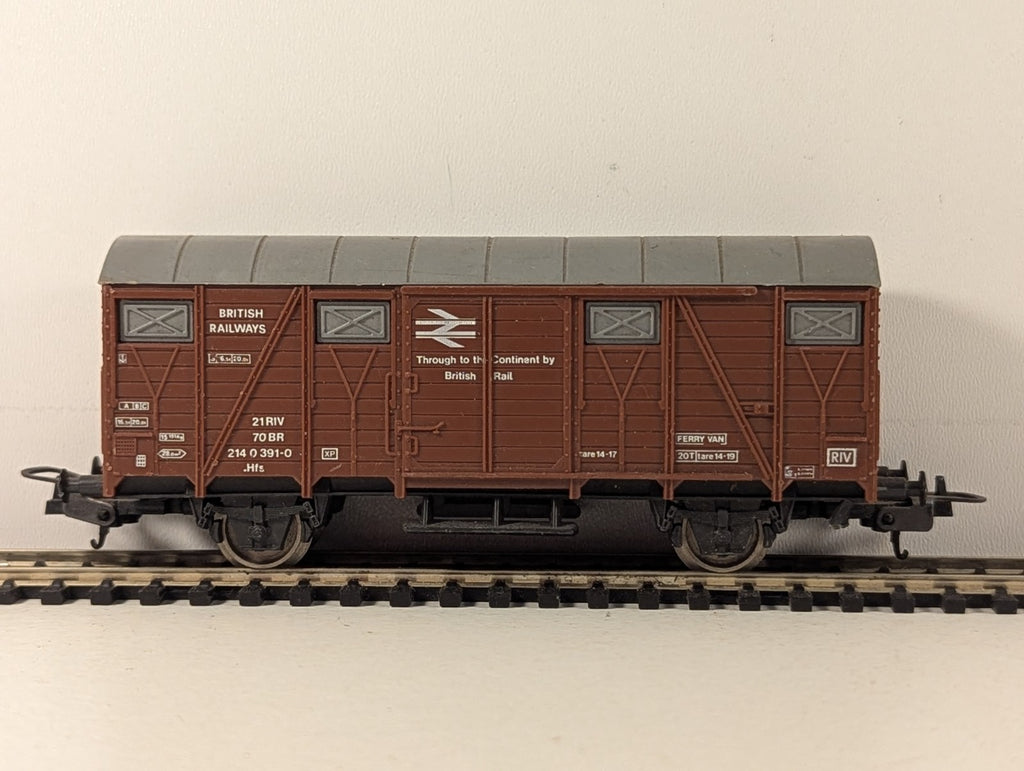 Lima OO Gauge BR Ferry Van Goods Wagon 214 0 391-0 BR Brown 305615