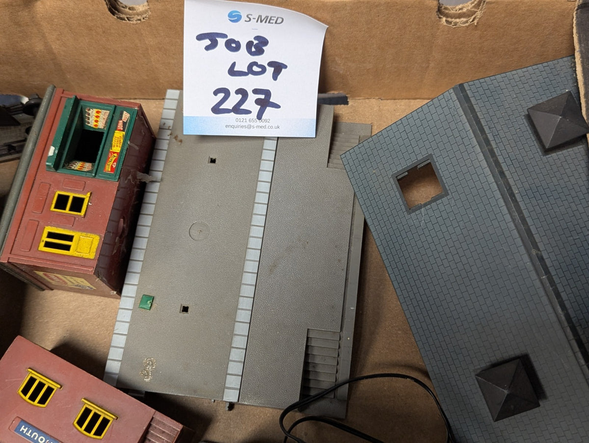 OO Gauge Job Lot of Model Railway Spares & Parts