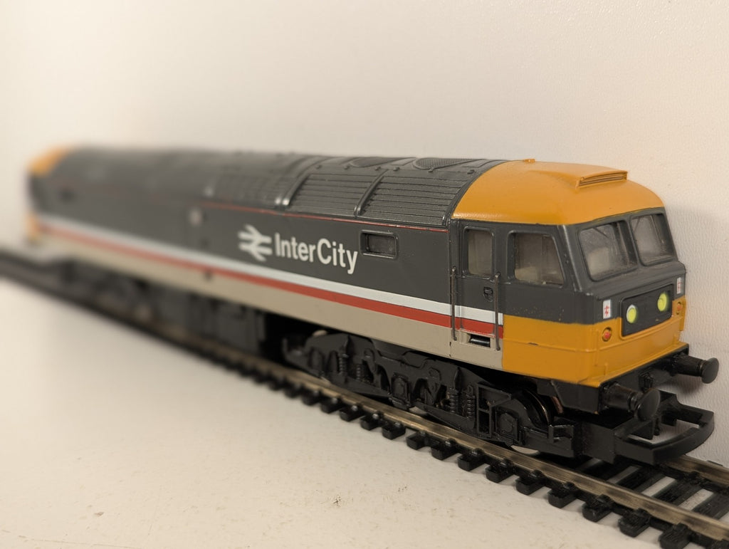 Hornby OO Gauge Class 47 Diesel Locomotive 47487 BR InterCity Executive R801