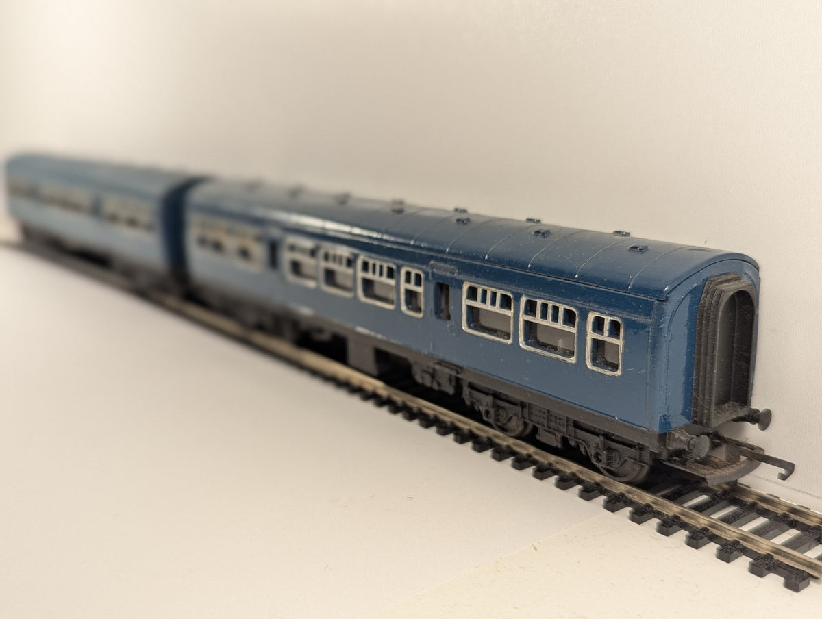 Tri-ang OO Gauge DMU Centre Cars Coaches BR Blue R334 Spares or Repair