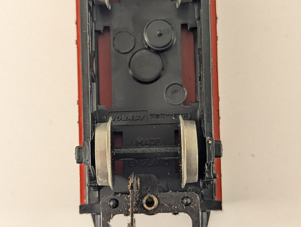 Hornby Railways OO Gauge Pugh & Co 7-Plank Open Wagon 380 Pugh & Co Red R010