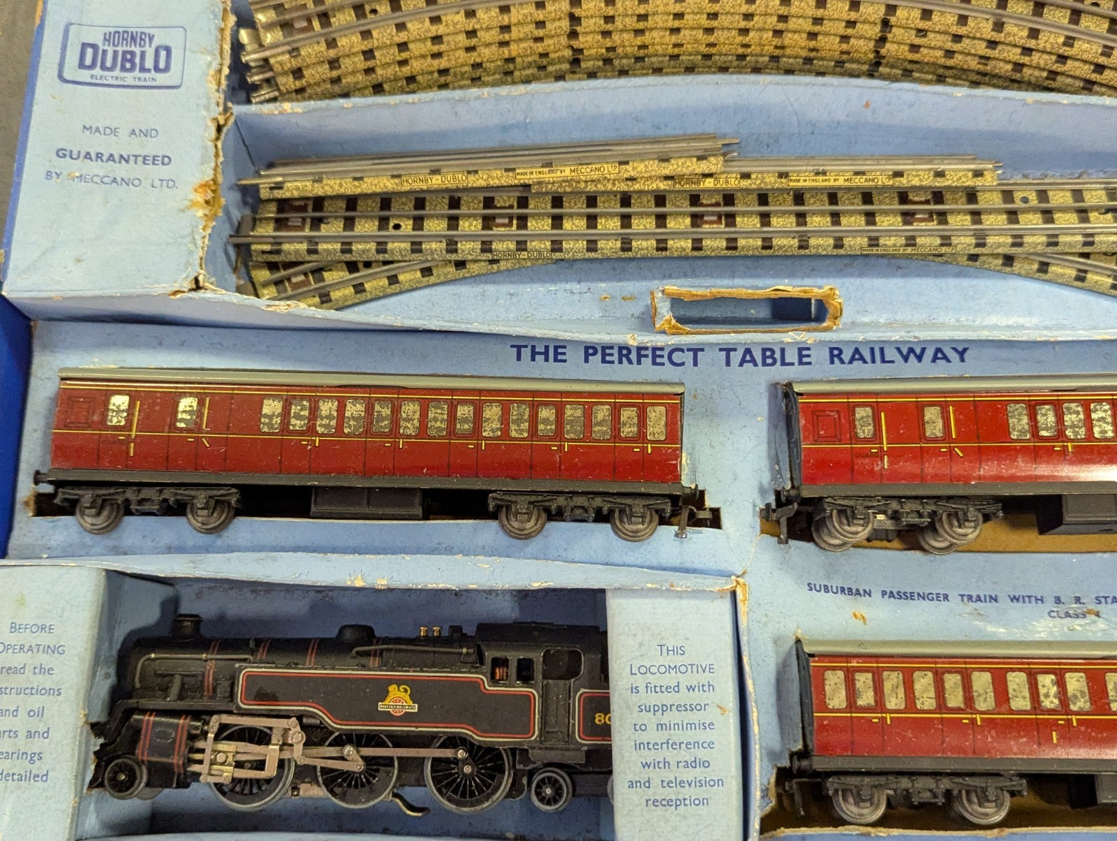 Hornby Dublo EDP18 OO Gauge BR 2-6-4 Tank Suburban Passenger Train Set