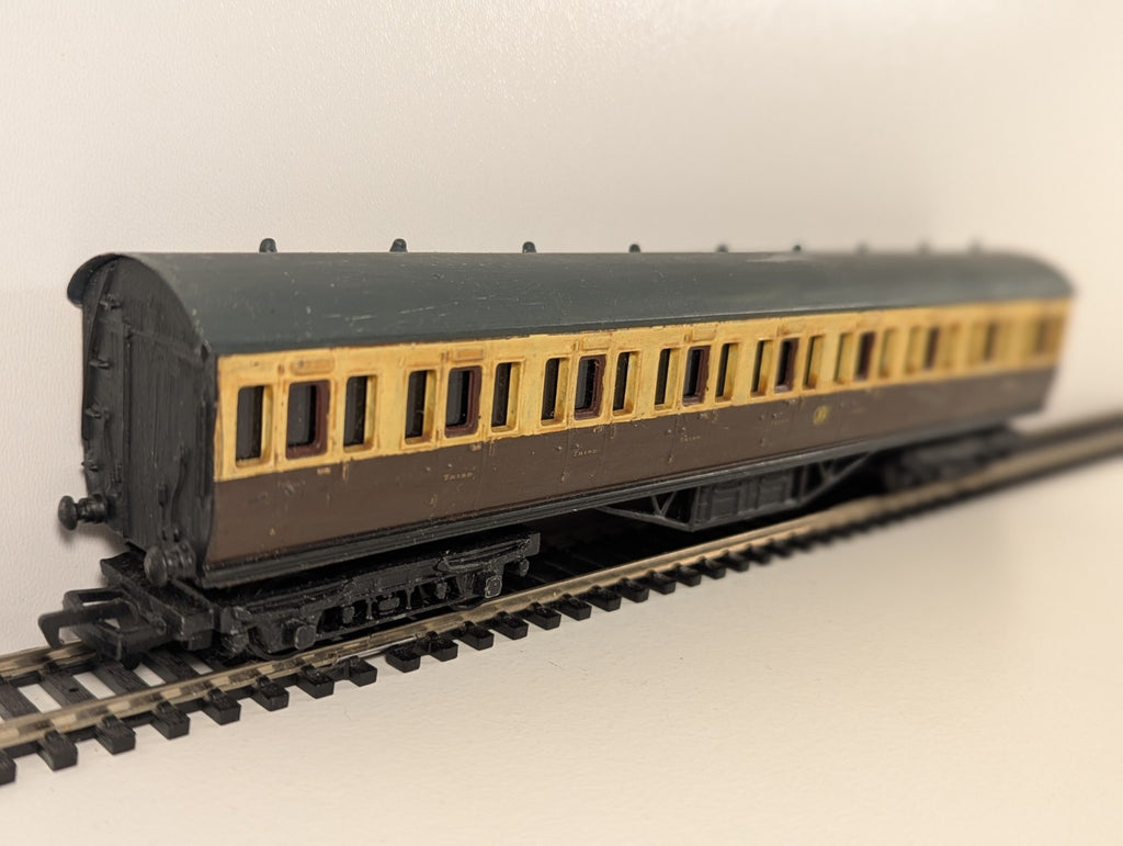 Kitbuilt GWR Suburban Coach – GWR Livery