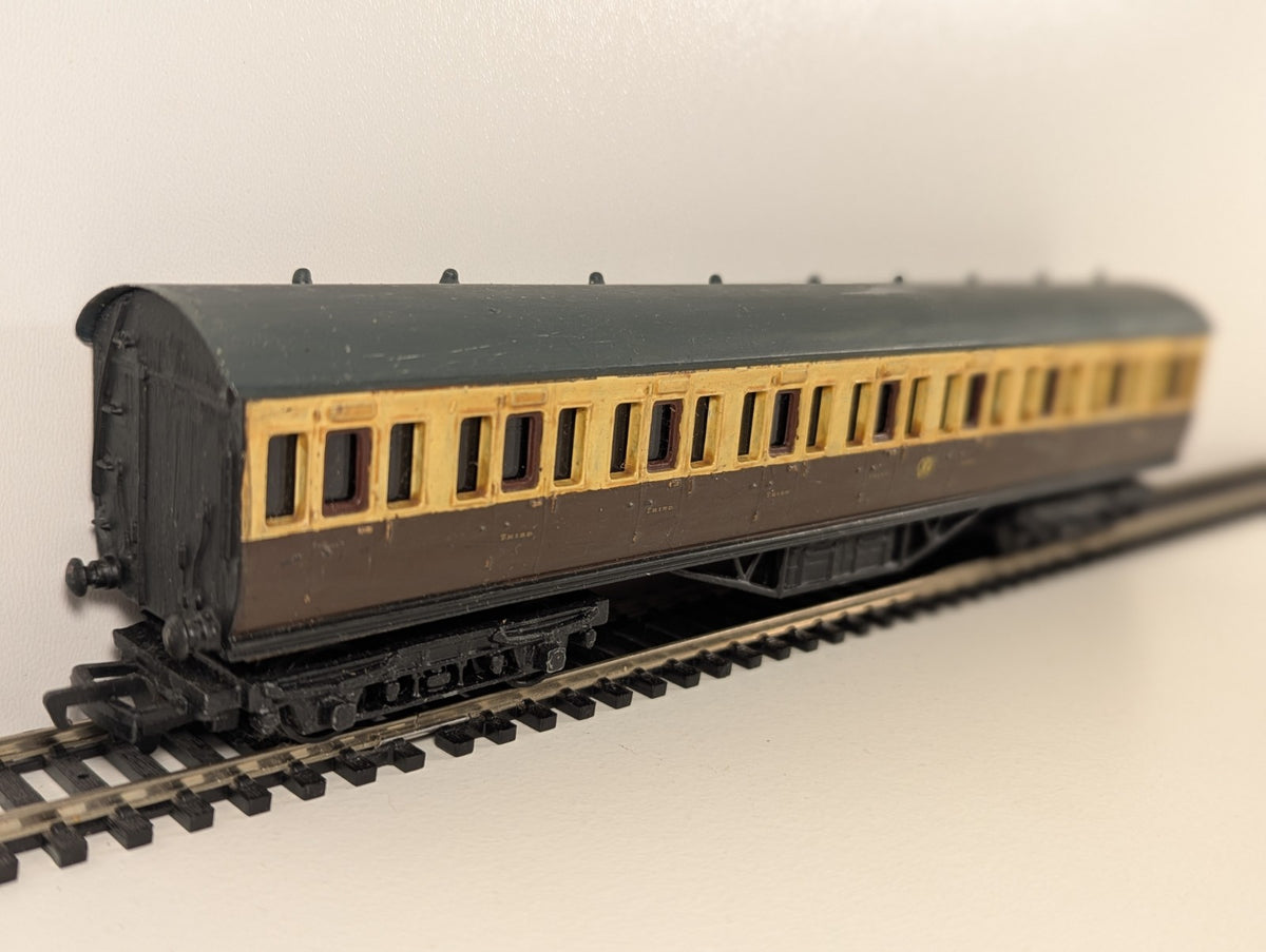 Kitbuilt GWR Suburban Coach – GWR Livery