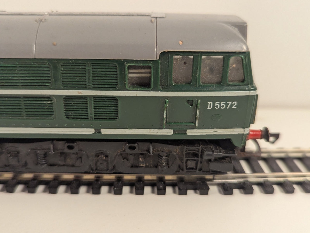 Hornby R357 OO BR Green Class 31 D5572 Repaint