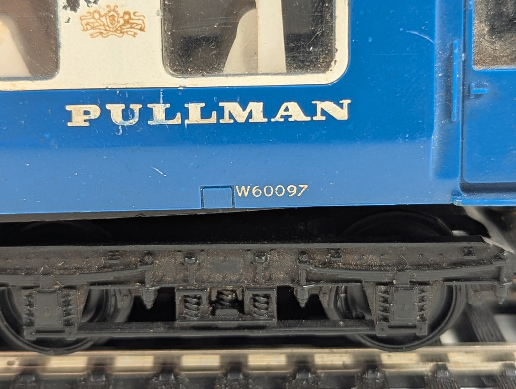 Tri-ang OO Gauge Blue Pullman Motor Coach Power Car W60097 Nanking Blue & White