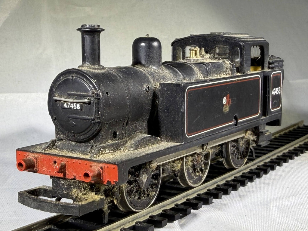 Hornby OO Gauge Class 3F Jinty 0-6-0T Locomotive 47458 BR Black Spares or Repair