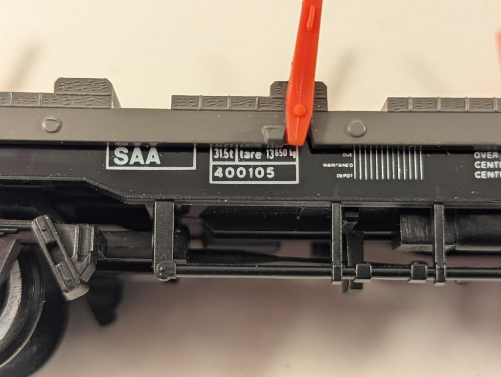 Hornby OO Gauge BR SAA Steel Carrier Wagon Goods Wagon 400105 BR Grey