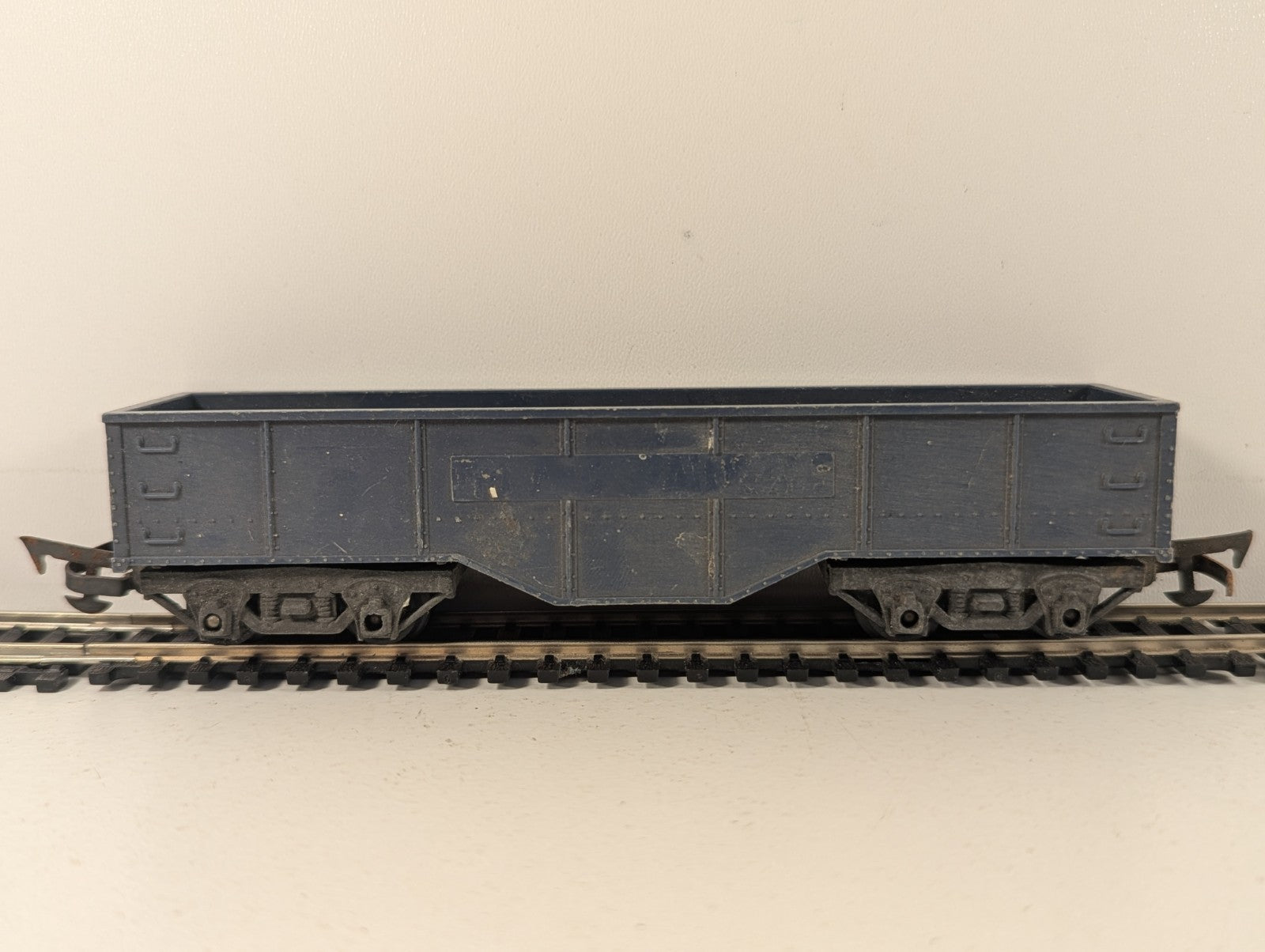 Tri-ang R.116 OO Gauge Gondola Wagon Blue