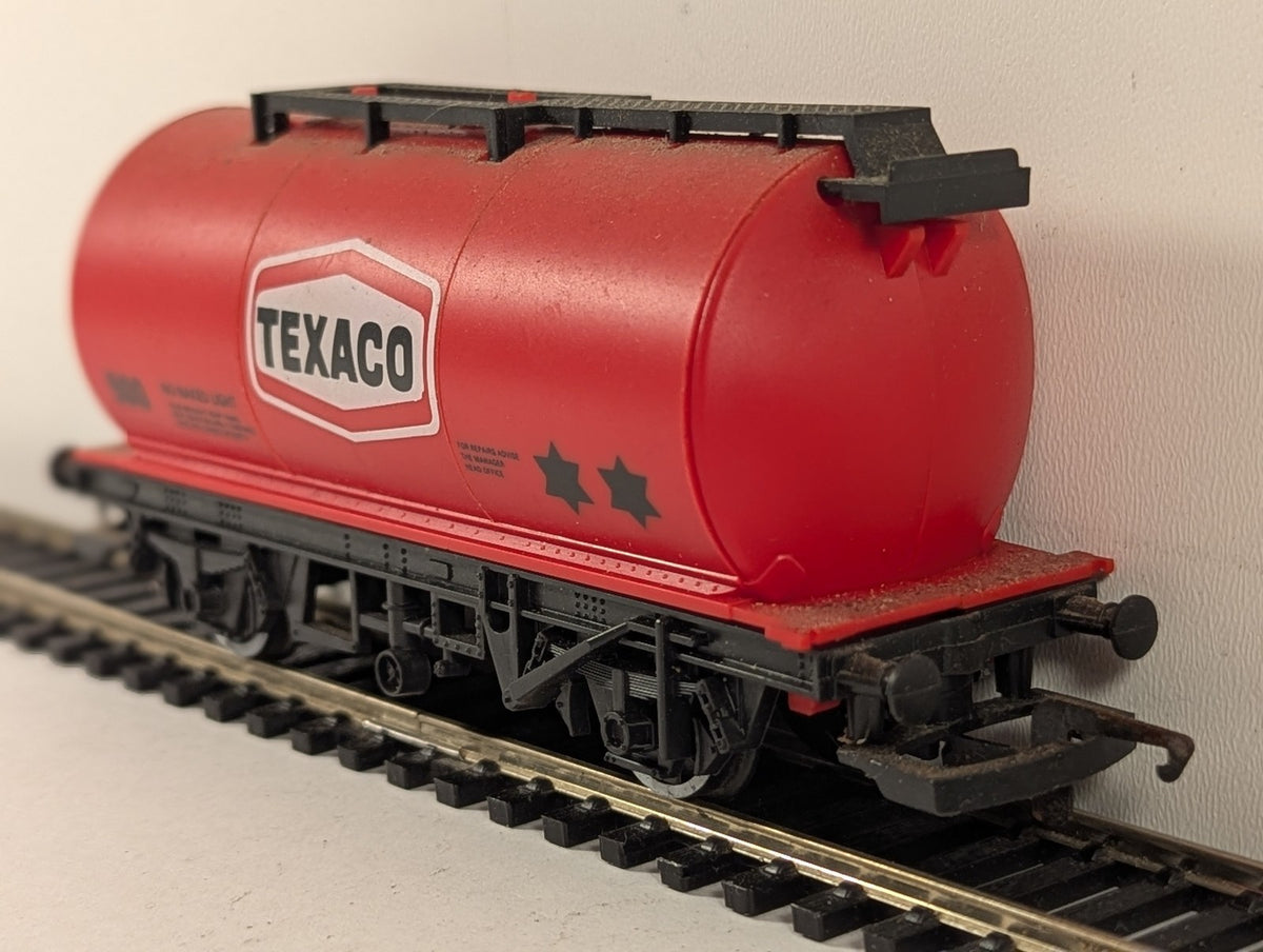 Hornby OO Gauge Texaco Tank Wagon 500 Texaco Red R234
