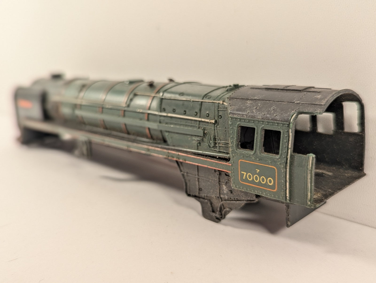 Tri-ang OO Gauge Class 7MT Britannia Locomotive Body 70000 BR Brunswick Green