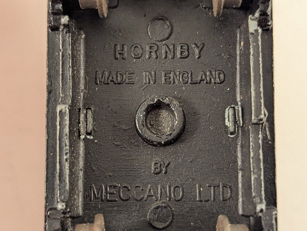 Hornby Dublo D1 OO Gauge Esso Royal Daylight Paraffin Tank Wagon