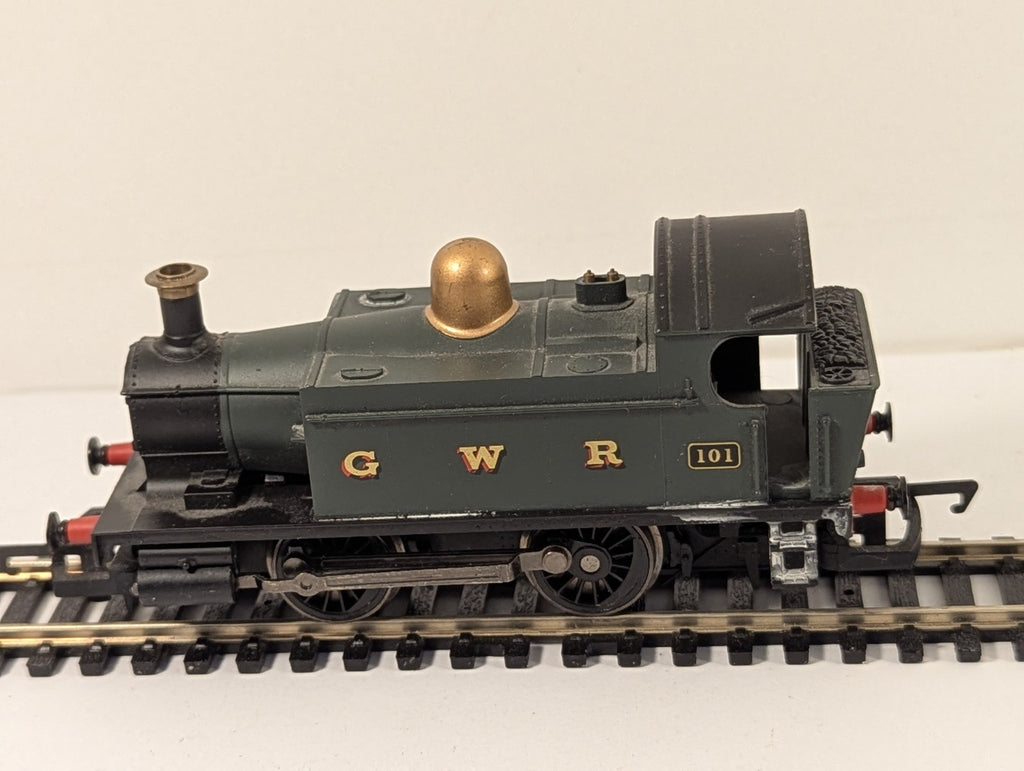 Hornby OO Gauge GWR 0-4-0T Industrial Locomotive 101 Holden Class