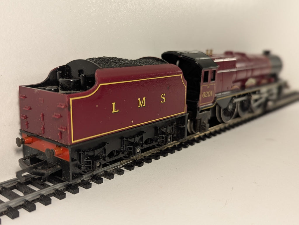 Hornby OO Gauge Princess Royal Class 4-6-2 'Princess Elizabeth' Steam Locomotive