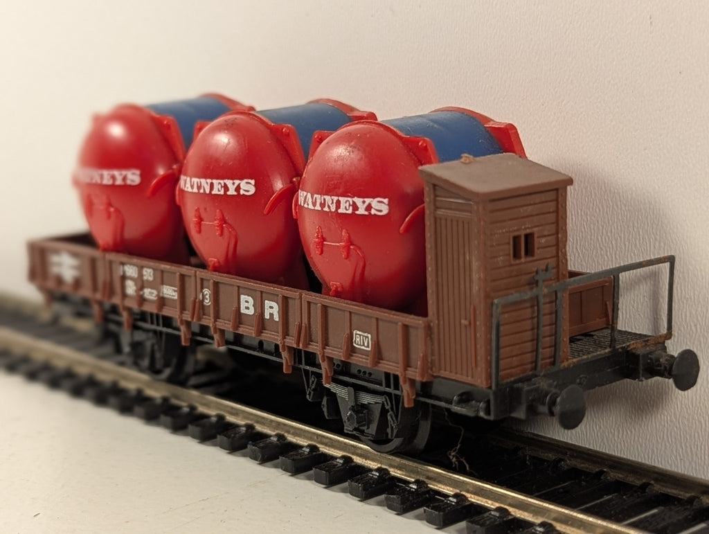 Lima 2822 Watneys Barrel Wagon OO/H0 Gauge - Missing Coupling