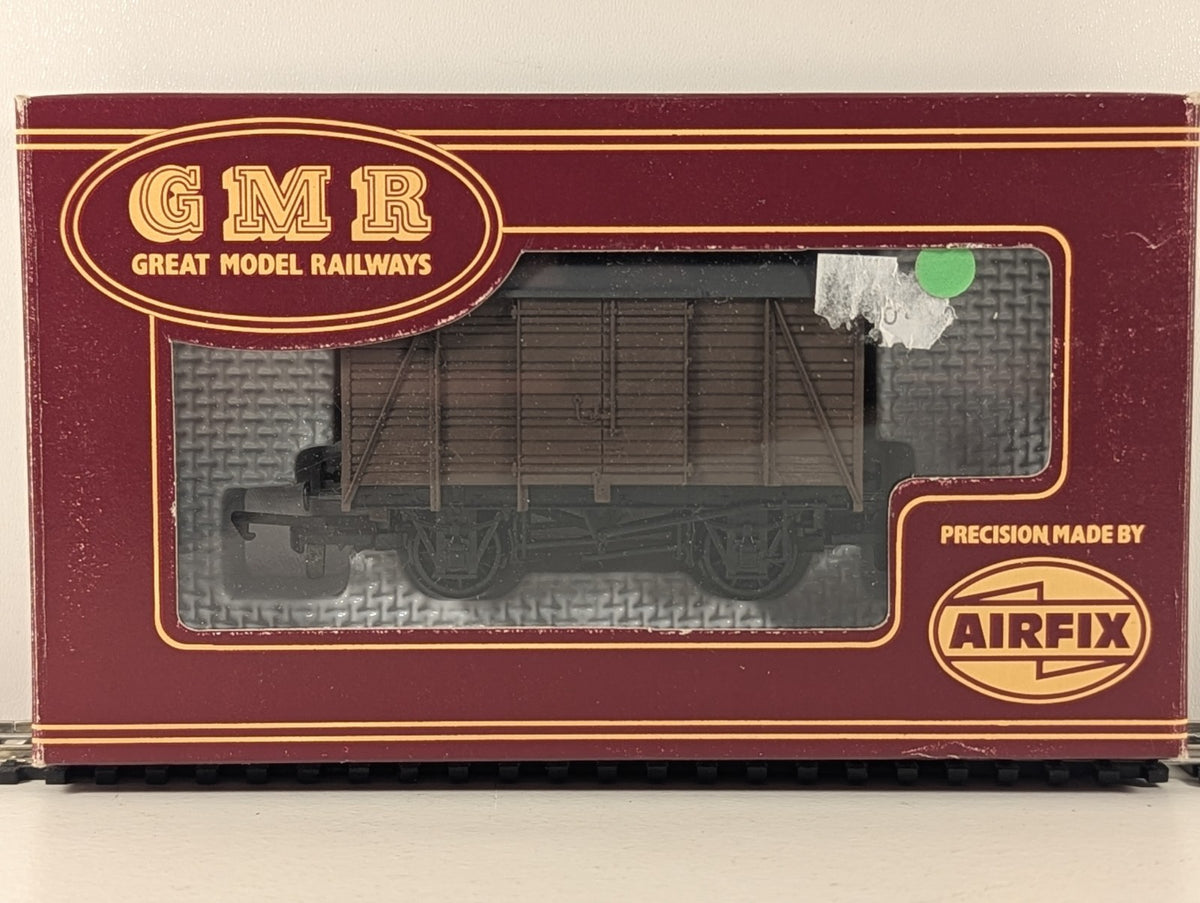 Airfix OO SR 12T Box Van