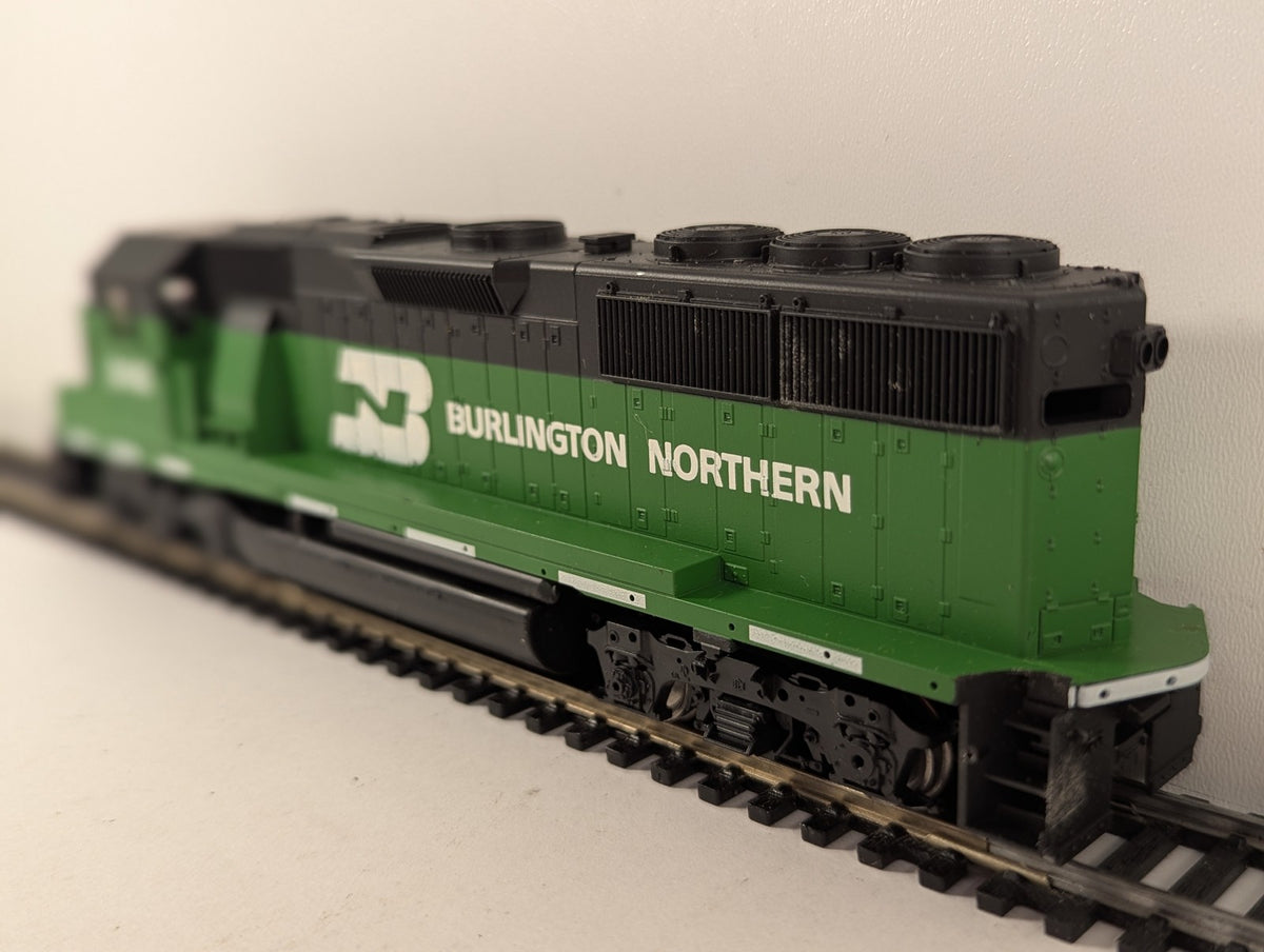 Athearn HO Scale EMD GP50 Phase II Locomotive 3142 Burlington Northern 4584