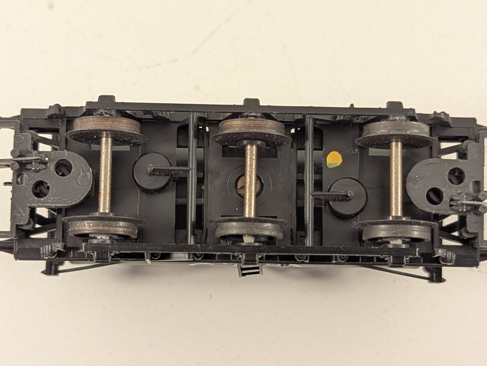 Lima OO Gauge 6-Wheel Milk Tank Wagon CWS Black