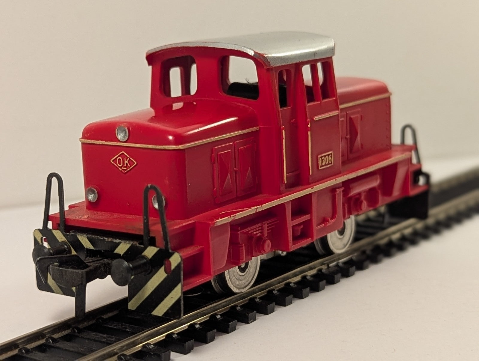 Fleischmann HO Gauge O&K Diesel Shunter Locomotive 1306 Red