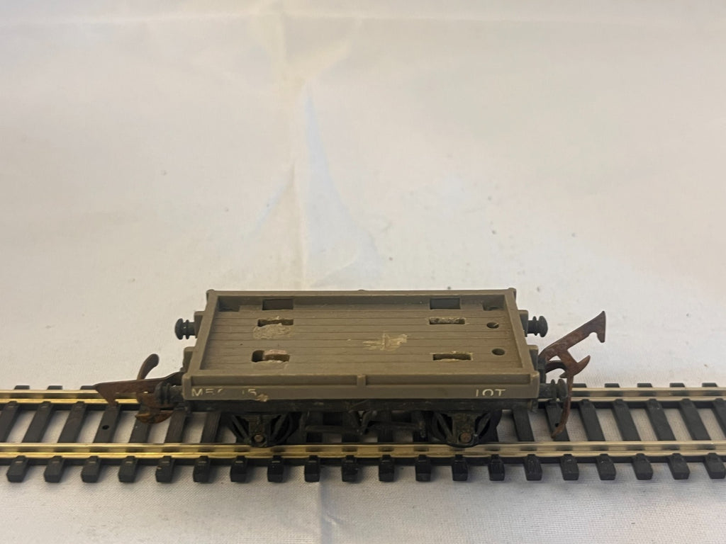 Tri-ang Railways R17/18 OO Gauge Bolster Wagon