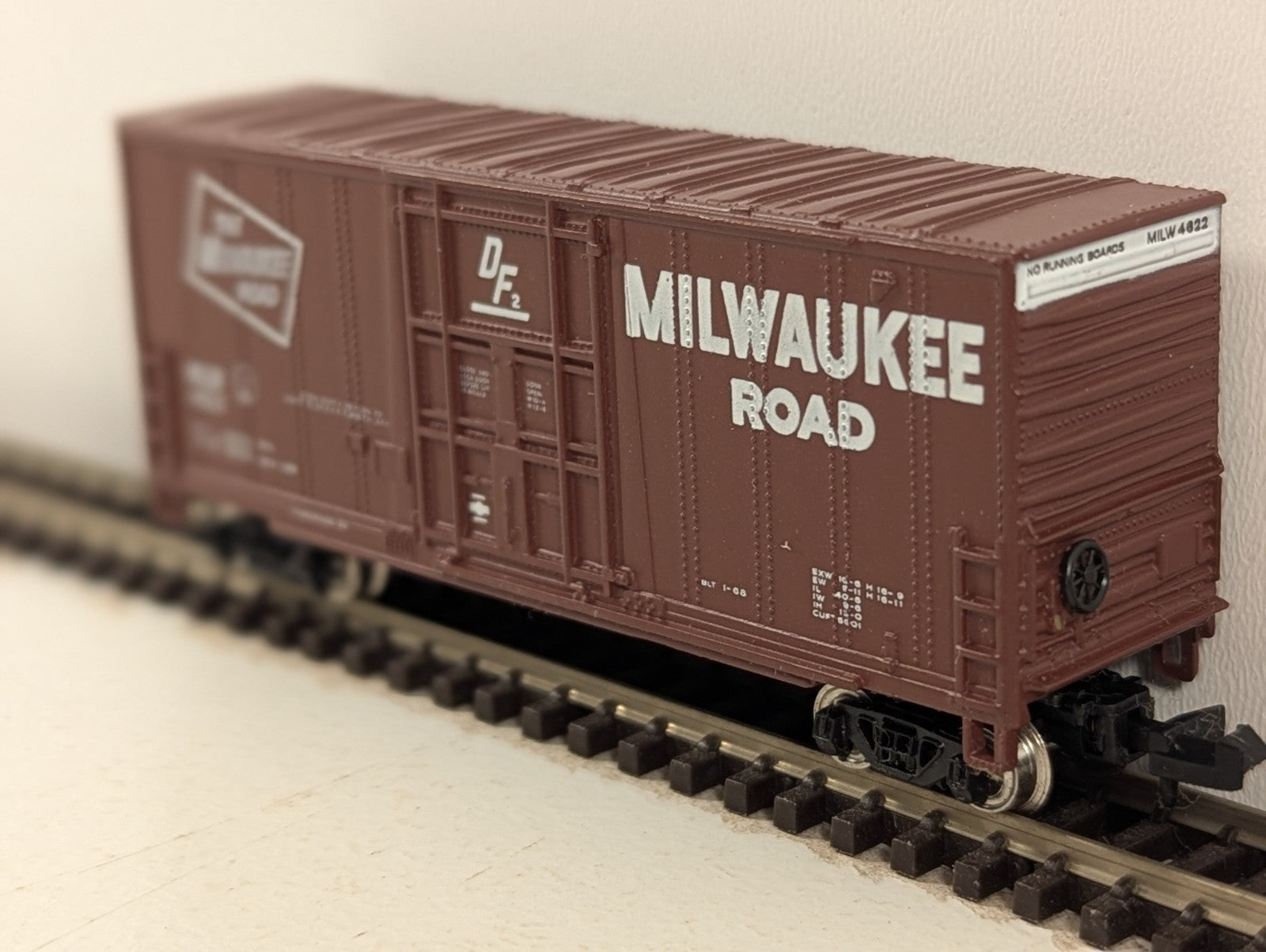 Bachmann N Gauge Milwaukee Road 40ft Hi-Cube Boxcar