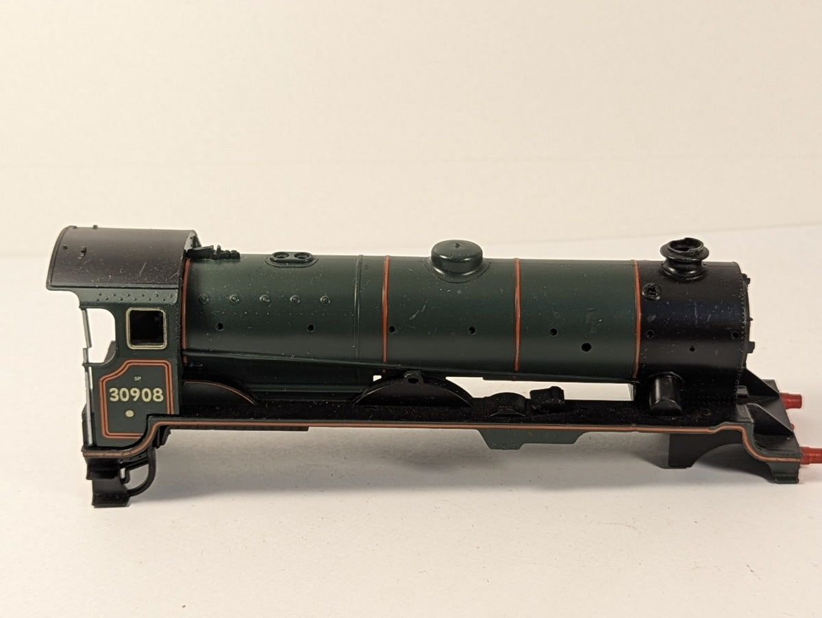 Hornby R317 OO Gauge Schools class  30908  BR Green Body Shell – Incomplete