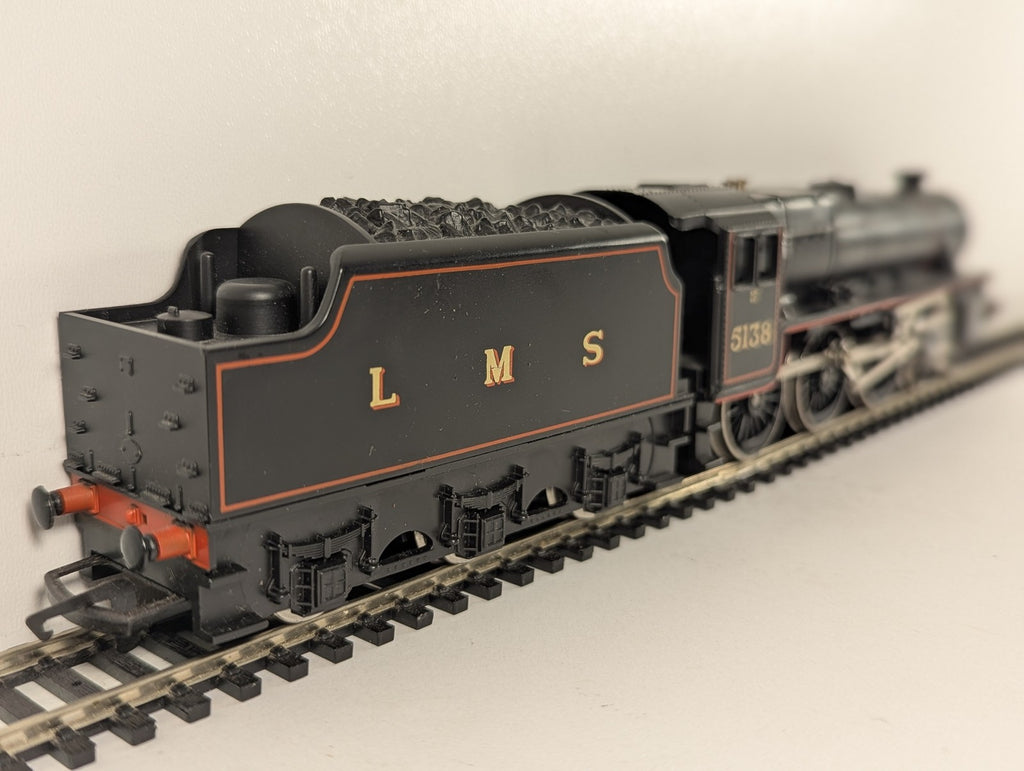 Hornby OO Gauge Class 5MT 'Black Five' Steam Locomotive 5138 LMS Lined Black