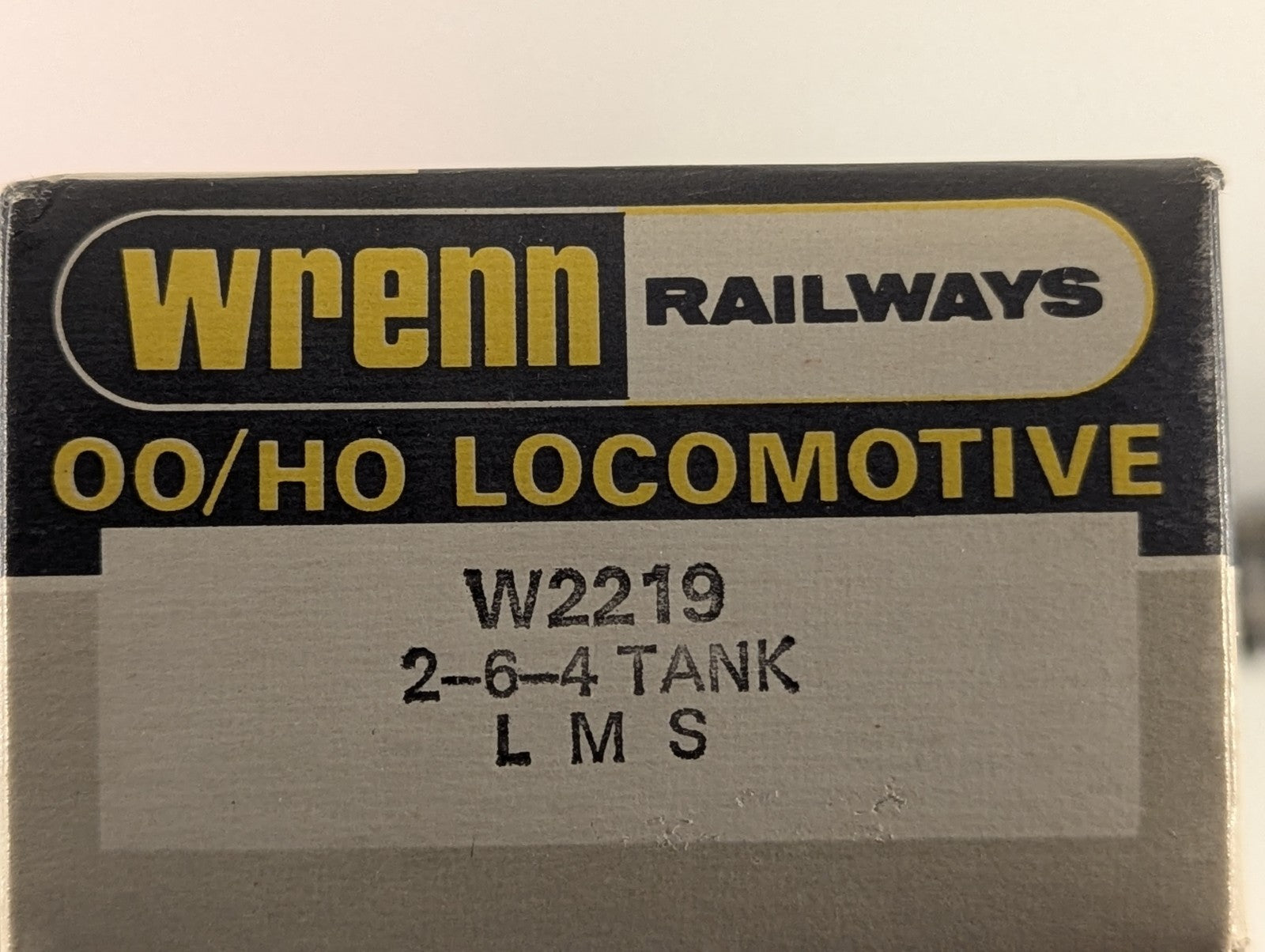 Wrenn W2219 OO Gauge LMS Standard Tank 2-6-4T Maroon